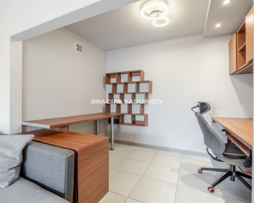 Kawalerka z balkonem | 28,8 m² | os. Złotego Wieku