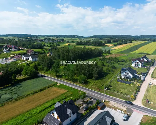 Działka budowlana / MPZP / przy głównej drodze