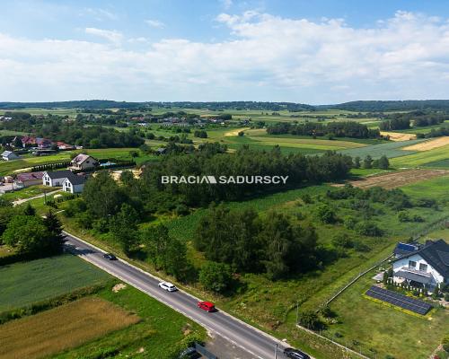Działka budowlana / MPZP / przy głównej drodze
