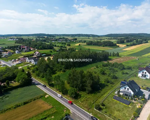Działka budowlana / MPZP / przy głównej drodze