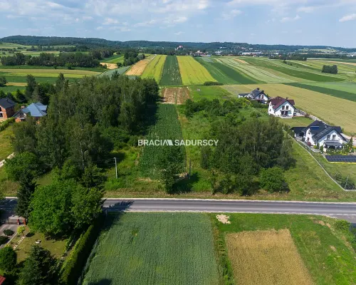 Działka budowlana / MPZP / przy głównej drodze