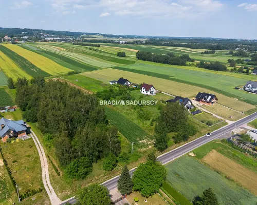Działka budowlana / MPZP / przy głównej drodze