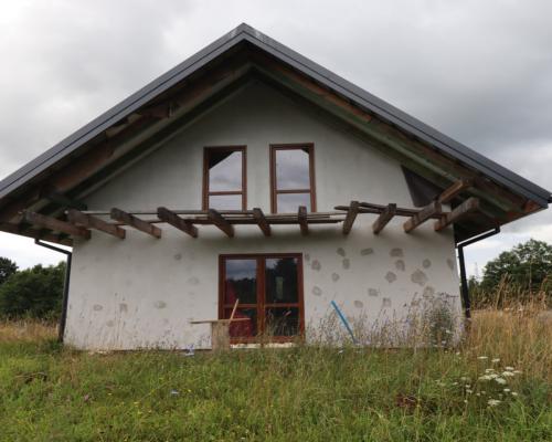 Dom w zaciszu  Łopuchowo