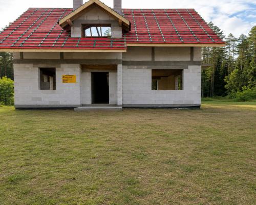Dom z potencjałem blisko jeziora Macharce