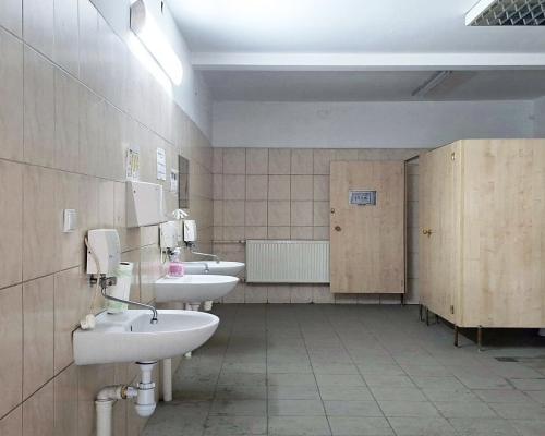 Hala-magazyn z rampą 1200 m2