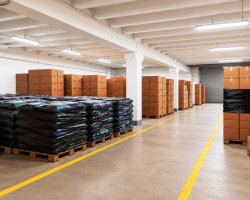 Magazyn z windą towarową 490 m2