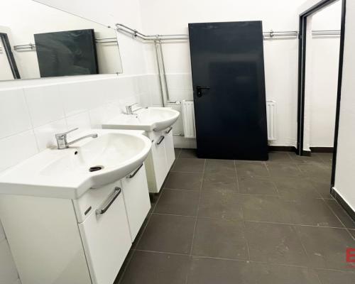 Kompleks biurowo magazynowy