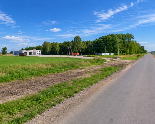 Działka inwestycyjna przy S8