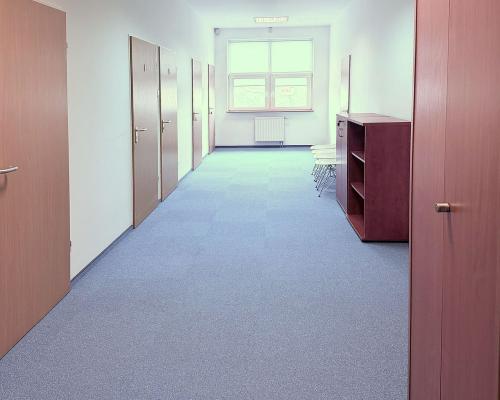 Pabianice - powierzchnia biurowa 200 m2, parking