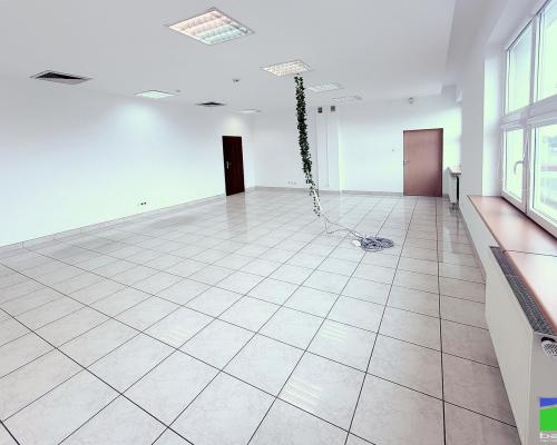 Pabianice - powierzchnia biurowa 200 m2, parking