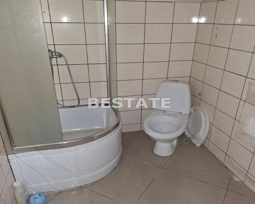 Kamienica do adaptacji,8 lokali,dogodna lokalizacj