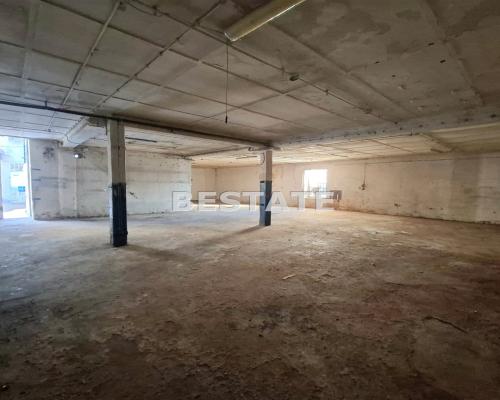 Magazyn, stolarnia w centrum miasta