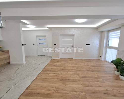 Apartament wykończony "pod klucz", parking