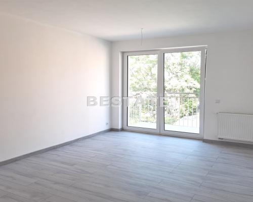 Apartament, 2 pokoje, winda,  miejsce postojowe