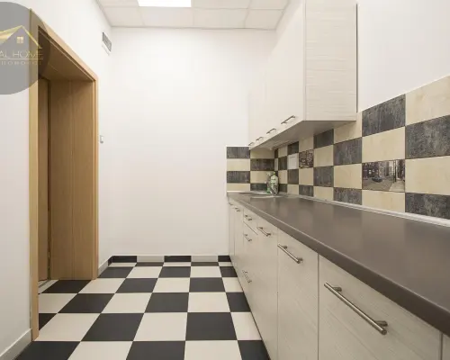 Lokal biurowy 96m2 / 6 pomieszczeń