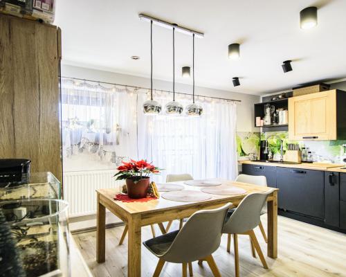 53,1m2/ 2 piętro/ balkon/ ogródek