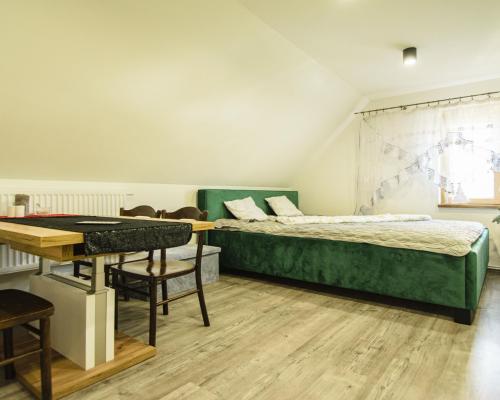 53,1m2/ 2 piętro/ balkon/ ogródek