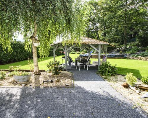 Parter domu/ 139,35m2/ ogród z basenem