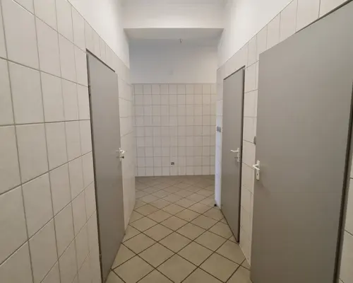 Waleńczów, ul. Częstochowska | Obiekt usługowy