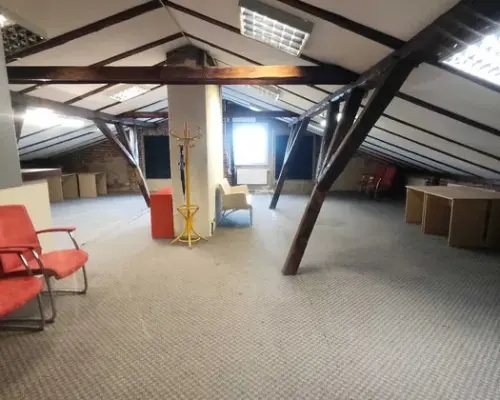 Lokal biurowo-usługowy, 81 m², centrum