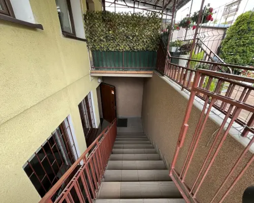 Lokal 75 m2 (wynajem) ul. Kołłątaja w Puławach.