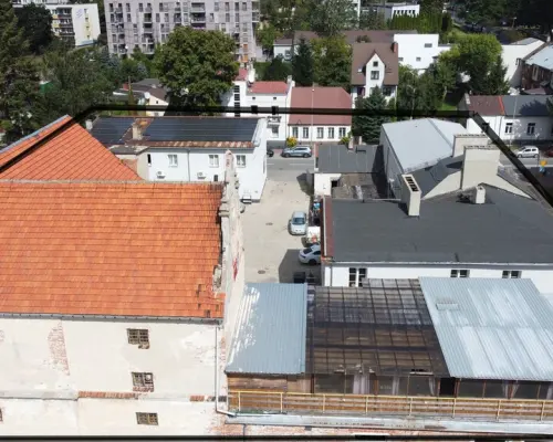 Kompleks budynków przy ul. 6 Sierpnia w Puławach..
