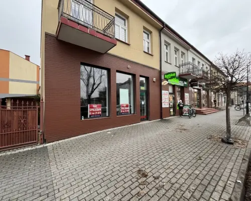 Lokal handlowy 180 m kw.  w centrum Dęblina.
