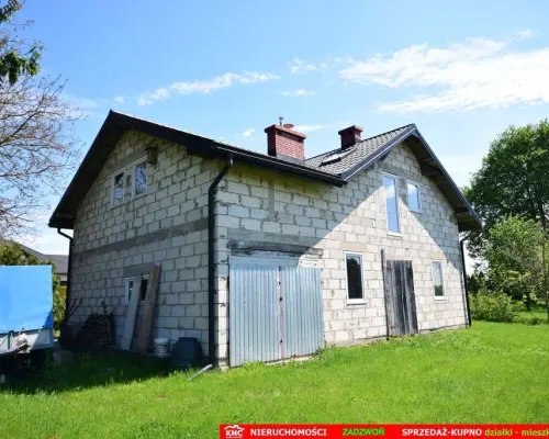Dom do wykończenia graniczący z rz. Ciemięgą