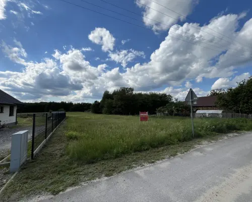 Działka 0,45 ha Uściąż 5 km od Kazimierza Dolnego.