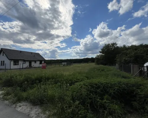 Działka 0,45 ha Uściąż 5 km od Kazimierza Dolnego.