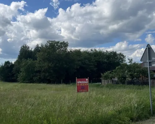 Działka 0,45 ha Uściąż 5 km od Kazimierza Dolnego.