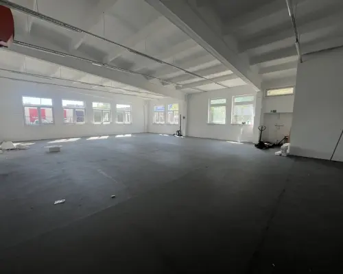Łęczna - hala 1000m2 z zamieszkaniem