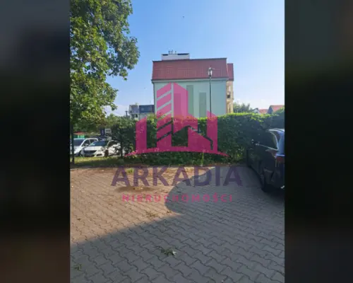 3 pokoje,ok.68m,I piętro, miejsce parkingowe ,blok