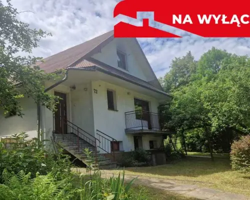 Dom w uroczym zakątku, pośród lasów i górek
