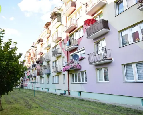 Mieszkanie 3 pokojowe w dobrej lokalizacji.