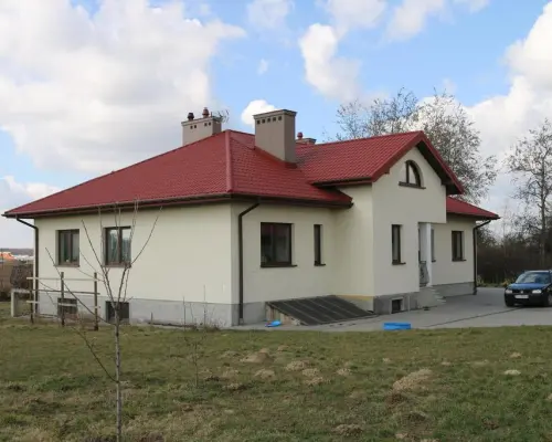 Piękny dom, duża działka, garaż