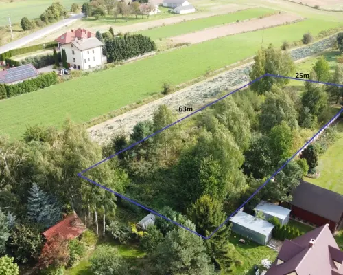 Praktyczne wymiary,zaciszna lokalizację, dużo ziel