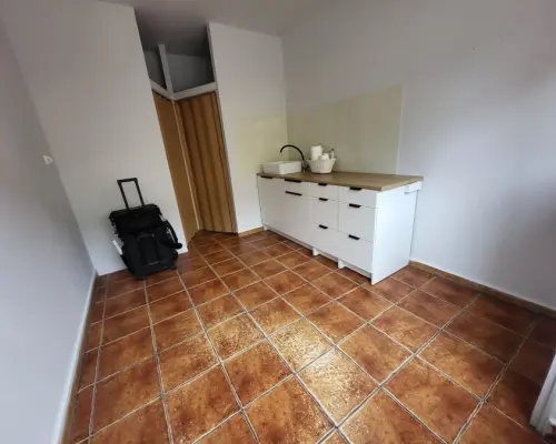 Lokal handlowy usługowy biurowy w centrum Płot