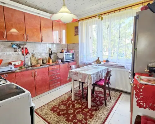 Mieszkanie 3 Pokojowe z Balkonem, Garażem i Działk