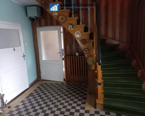 Dom wolnostojący 250m2 | Działka 34ar | Budynki
