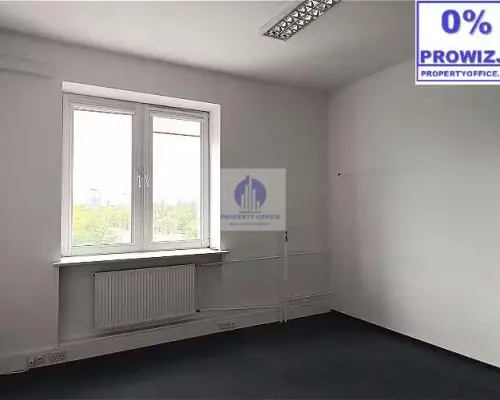 Praga Północ: lokal magazynowy 26,40 m2 do wynajęcia
