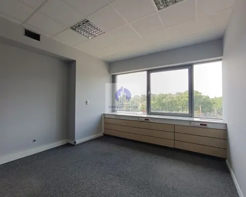Wawer: lokal biurowy 129,36 m2 do wynajęcia