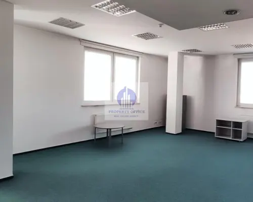 Włochy: lokal biurowy 620m2 do wynajęcia