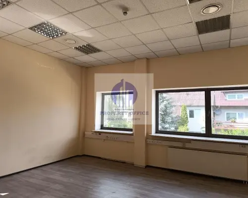 Targówek: lokal biurowy 64,50m2 do wynajęcia