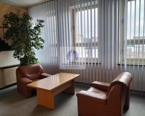 Śródmieście: lokal biurowy 25,70m2 do wynajęcia
