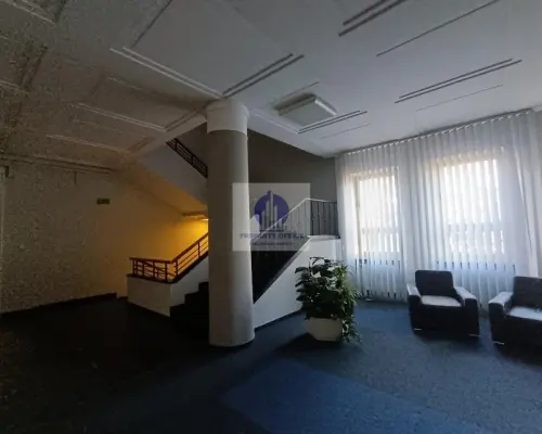 Śródmieście: lokal biurowy 15,80 m2 do wynajęcia