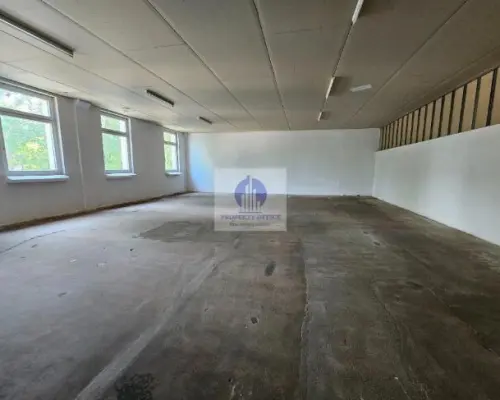 Wawer: magazyn 120m2 do wynajęcia