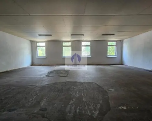 Wawer: magazyn 120m2 do wynajęcia