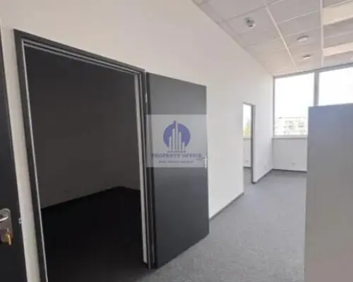 Włochy: lokal biurowy 61,60m2 do wynajęcia