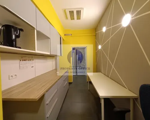 Ursynów : lokal biurowy 386,38m2 do wynajęcia